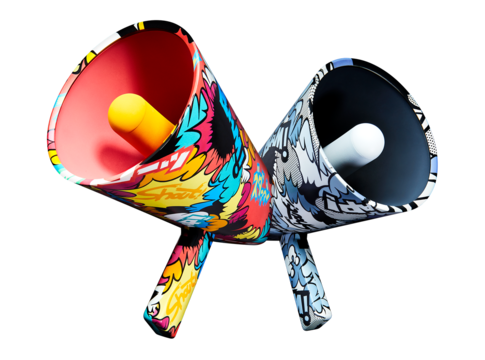 群衆整理に本領発揮!? 自分の声がリアルタイムでアニメ声になる拡声器「ANIMEGAPHONE（アニメガホン）」