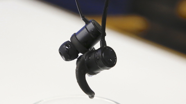 IPX6を備えた最強の防水性。雨のなかを勇敢に進むなら、Tao TronicsのBluetoothイヤフォンを使ってみては?