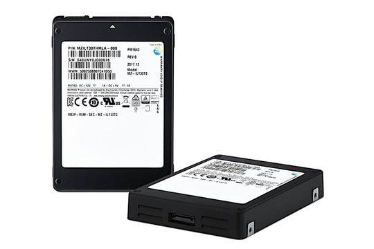 Samsung、30TBという途方もないSSDを量産開始する