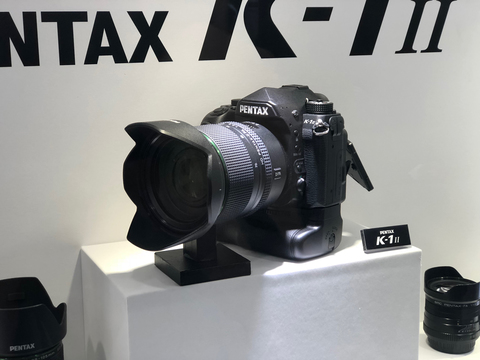 物理的に追加だって!? 「PENTAX K-1 Mark II」アップグレードのヒミツを聞いてみた #CPplus