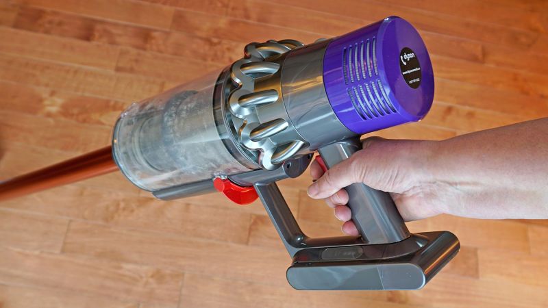 Dyson Cyclone V10レビュー：ついにコードあり掃除機の代わりとなるか | ギズモード・ジャパン