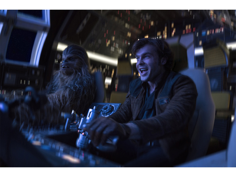 伝説のバディはここから生まれた。映画『ハン・ソロ/スター・ウォーズ・ストーリー』予告編