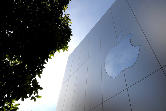 Apple、韓国で公取から制裁を課される可能性:iPhone販売でキャリアに負担