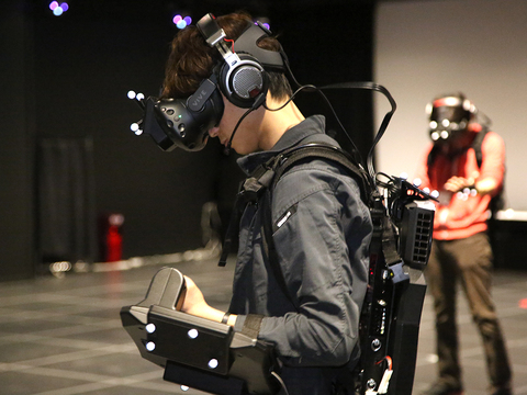 僕らが憧れた冒険の旅へ! 『ドラゴンクエストVR』で大魔王を倒して世界を救ってきた