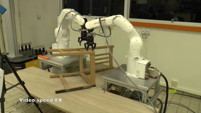 この子とは親友になれそう（なりたい）。IKEA家具を組み立てるマシーン