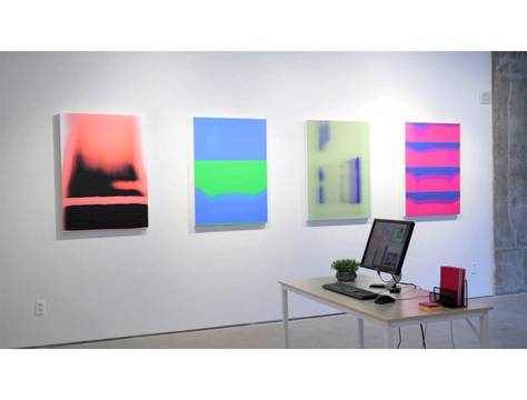 現代アートのシンギュラリティ。機械学習のアルゴリズムで作品を自動生成していくインスタレーション