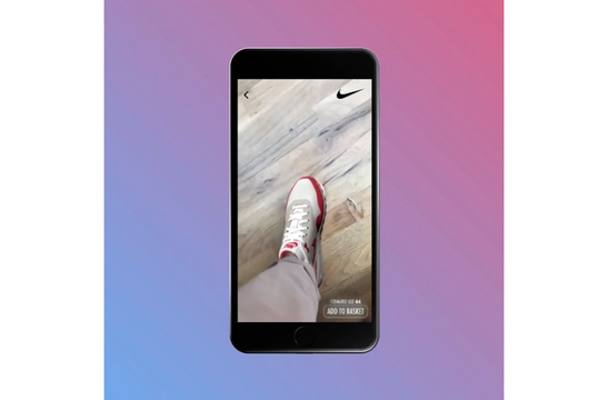 スニーカーのAR試着がすごく未来なので早くこうなってほしい