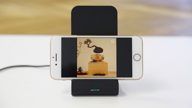 僕、横向きだって充電しちゃうよ。RAVPowerの新型ワイヤレス充電器が発売開始