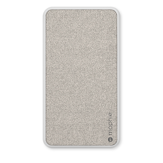 180720_mophie_powerstation_plus_with_lightning_connector_2