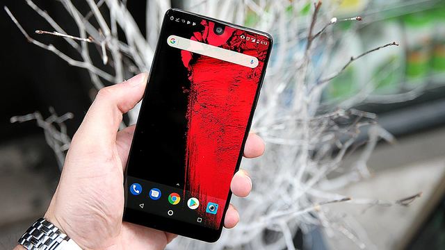 値下げが止まらないEssential Phone、いくらなら買いますか?