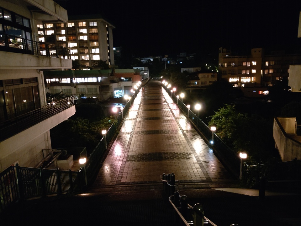 180829uk17