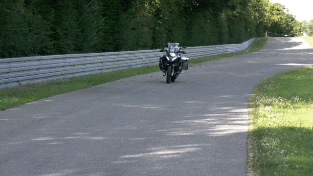 未来キタ 無人で走るbmwの自動運転バイク ギズモード ジャパン