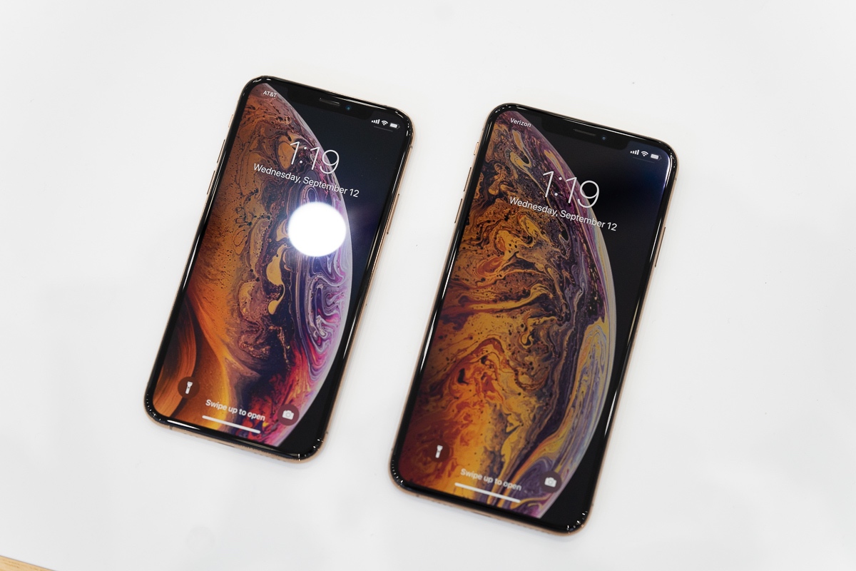 iPhone XS, iPhone XS Maxハンズオン：心奪われるゴールド、Maxのデカさをどう見るか | ギズモード・ジャパン