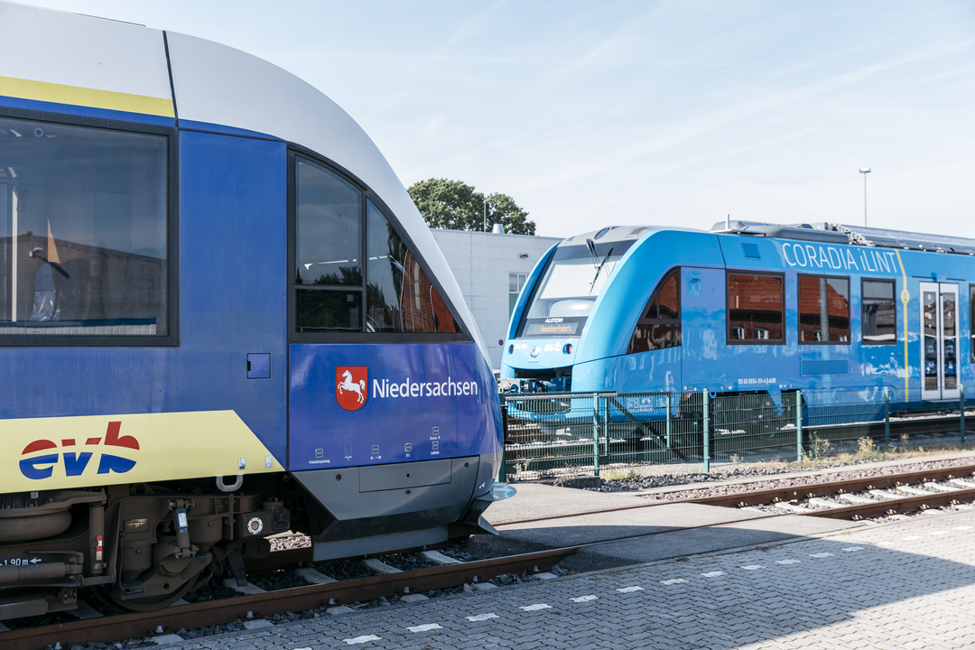 20180928-fuel-cell-train-corandia-ilint-01