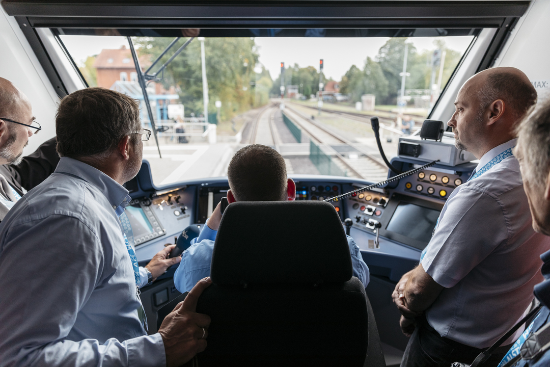 20180928-fuel-cell-train-corandia-ilint-04