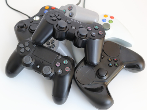 Steamユーザーの間で一番普及しているコントローラーは古くても頼れるアイツだった
