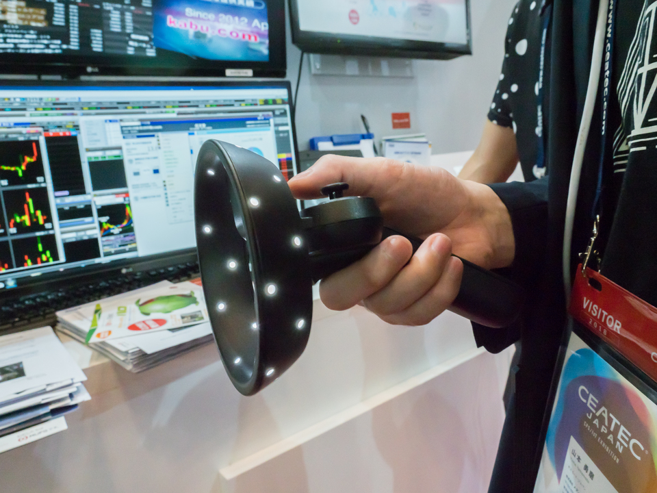 181018_ceatec_trader_vr-1165199