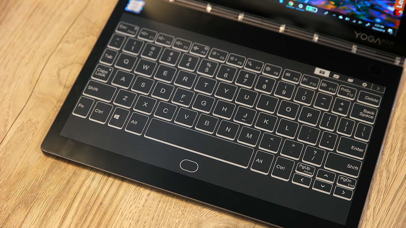 レノボ 「Yoga Book C930」レビュー：あと少し、あと一歩で画期的な