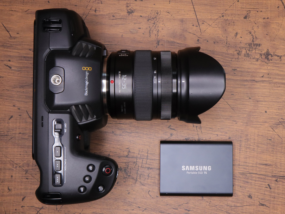 20181106gizmodo_samsung_t5_1