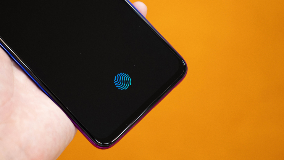 OPPO R17 Neo 動画ハンズオン:ディスプレイ指紋センサーを搭載した格安スマホは「2台目の貴公子」