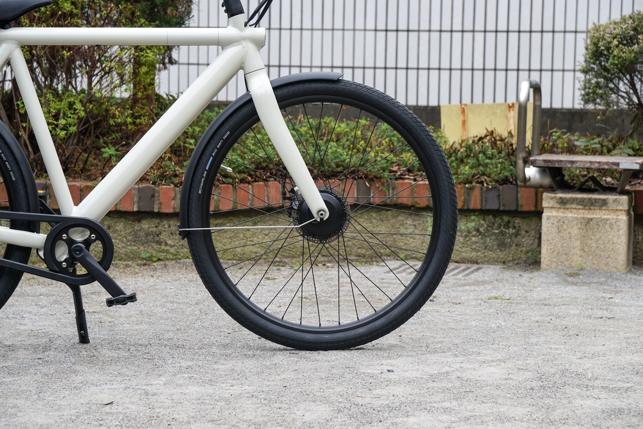 VanMoof Electrified S2 ハンズオン：デザインも機能もオンリーワンな