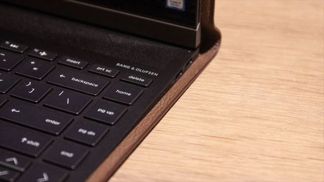 181205HPSpectreFolio_a