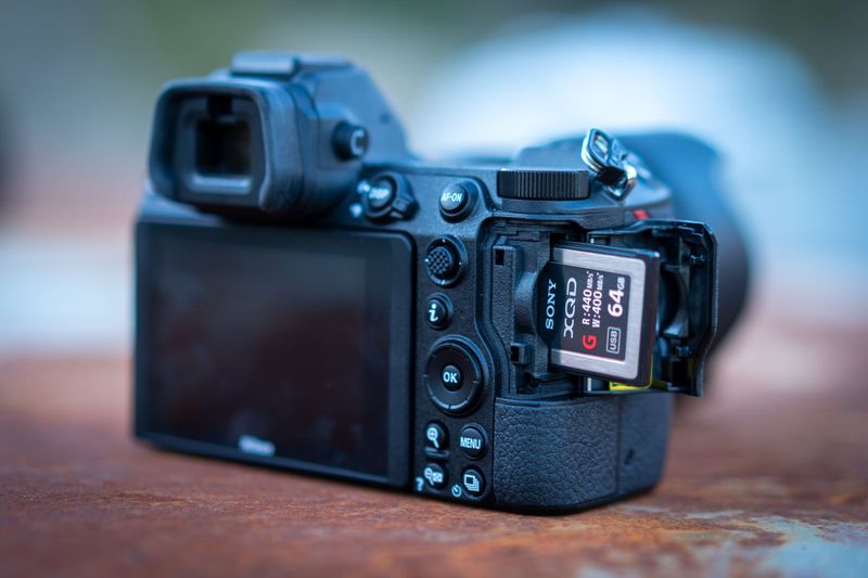 181211_nikonz7rev16