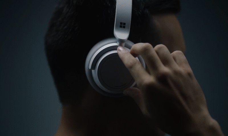 180107_surface_headphones_japan_launch_1