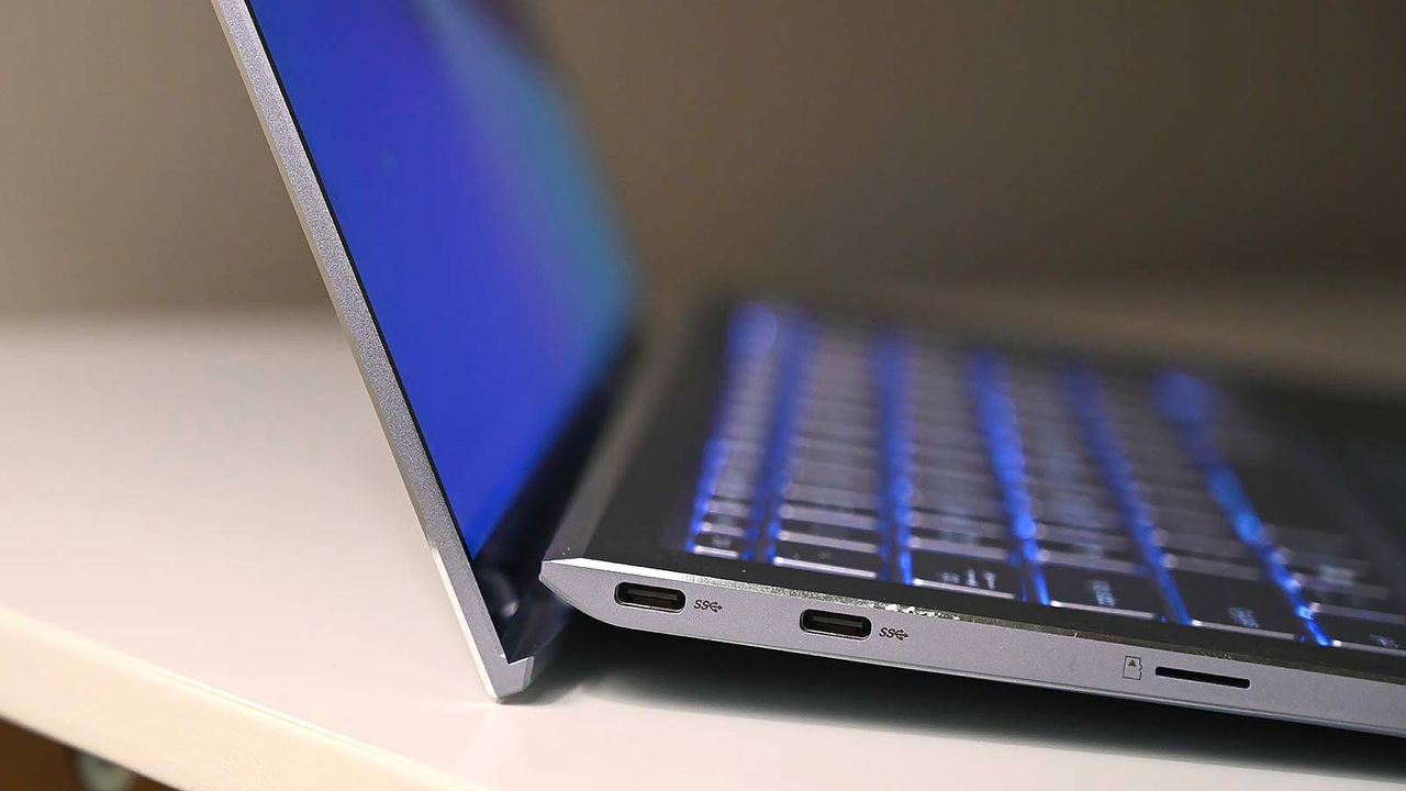 190111_asus_zenbook_s13_3