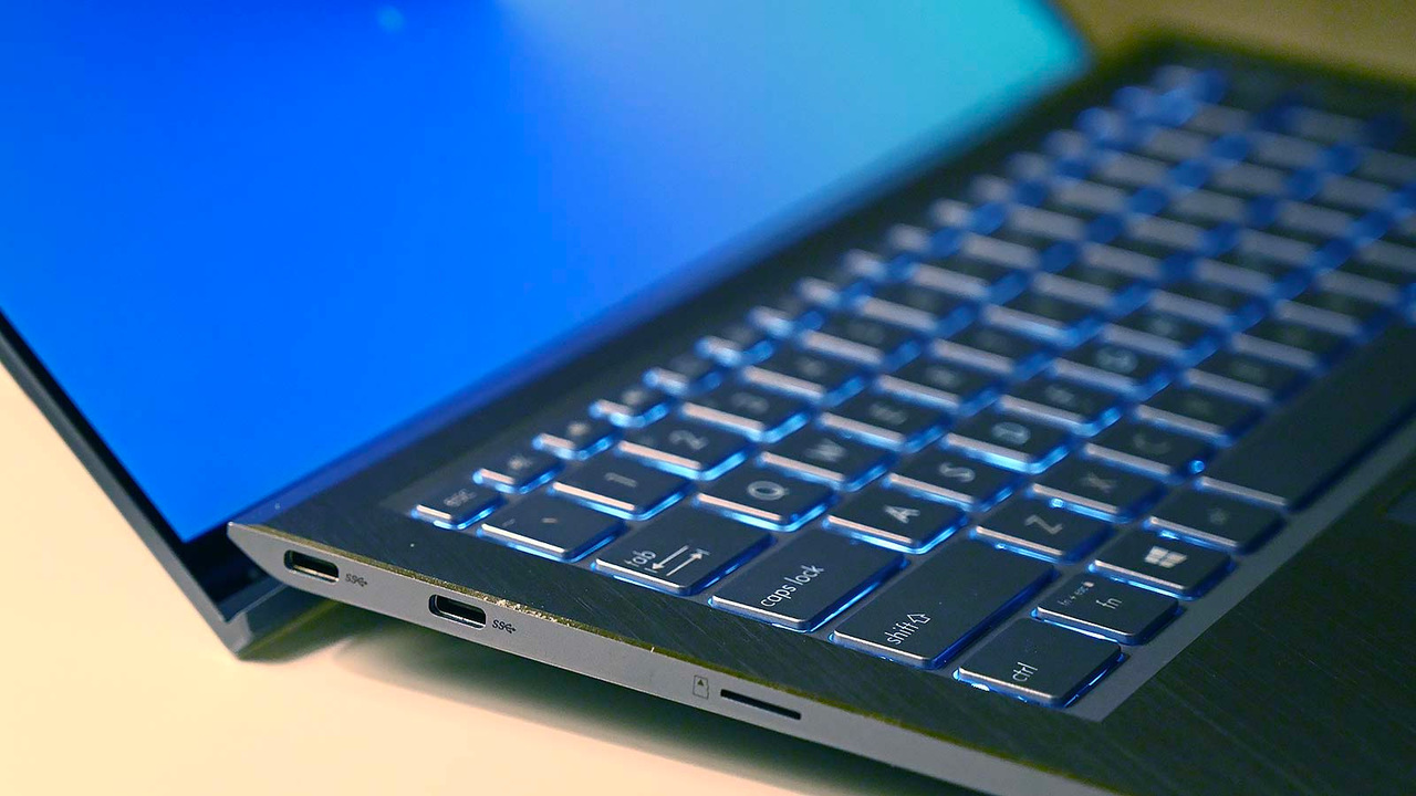190111_asus_zenbook_s13_4