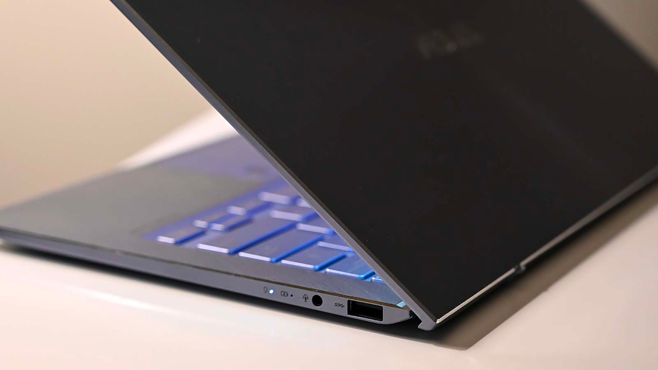 190111_asus_zenbook_s13_5