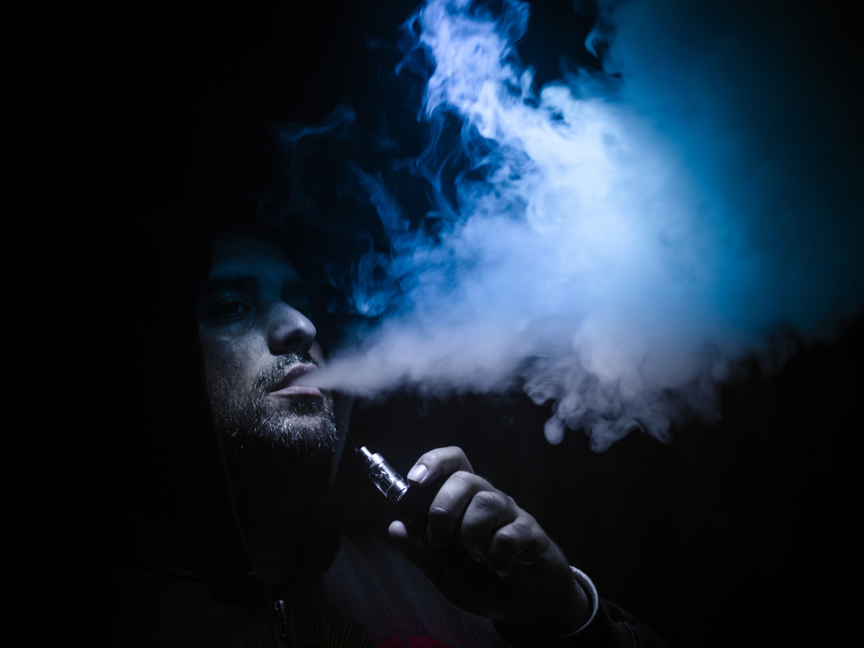注意喚起 蒸気vapeが爆発 破片が口を貫通して脳に到達して死亡 ギズモード ジャパン