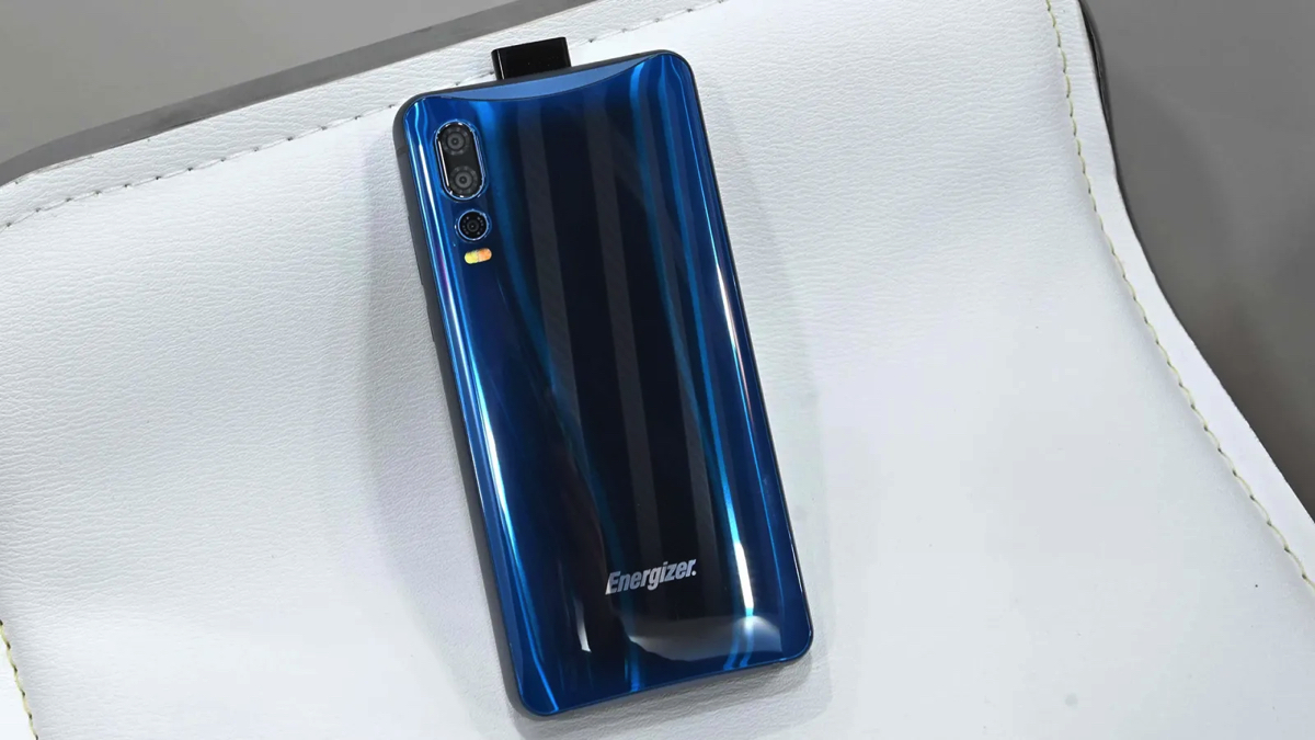 20190228gizmodo_energizer_jdewcq97jaslnyydtska