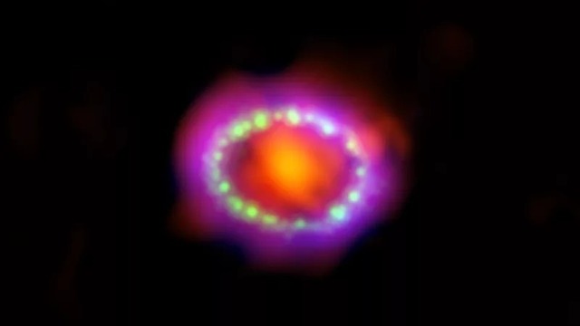 16万8000光年離れた神秘。超新星爆発の25年をGIFでどうぞ