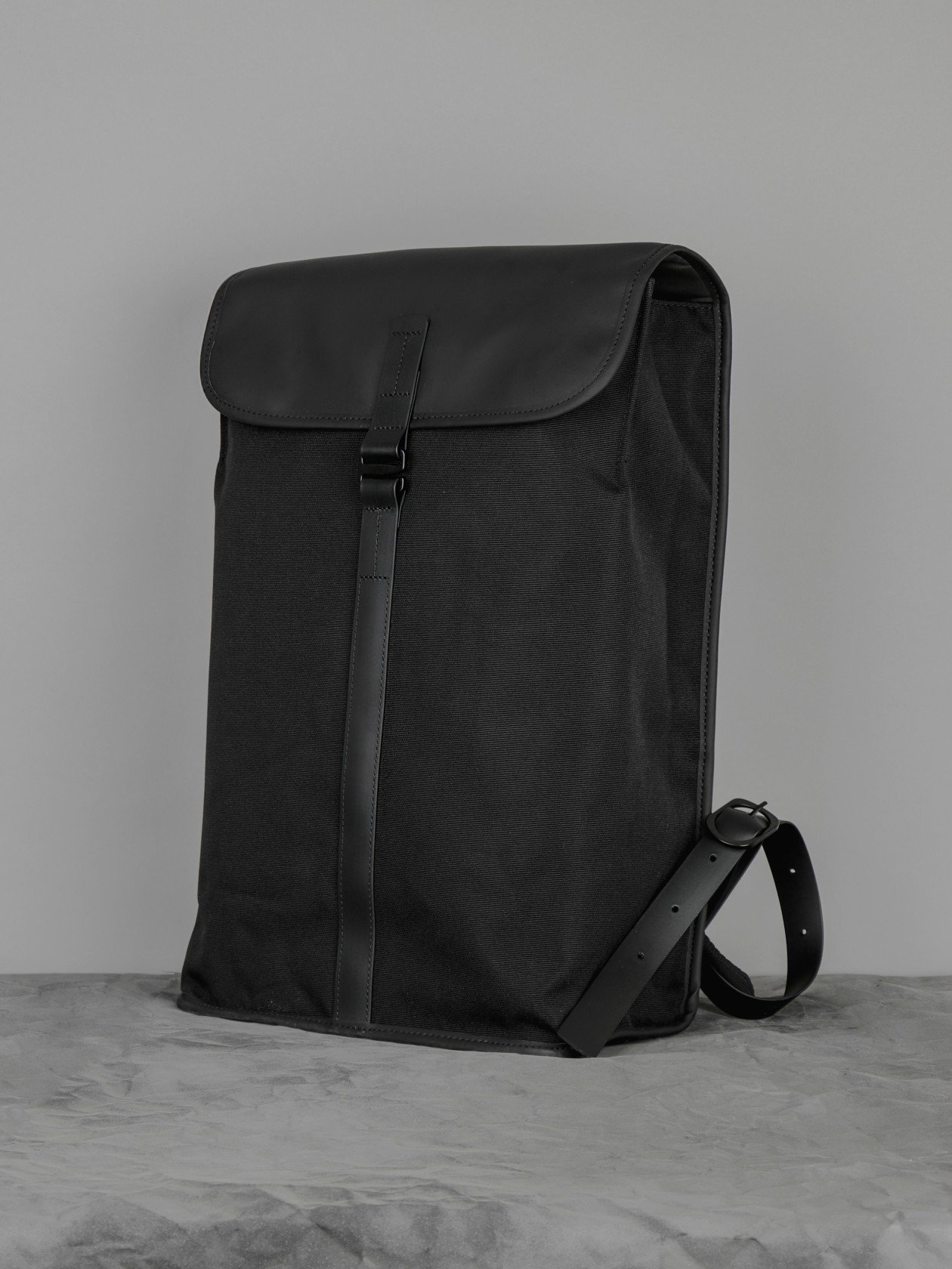 satchel_37_1800x1800