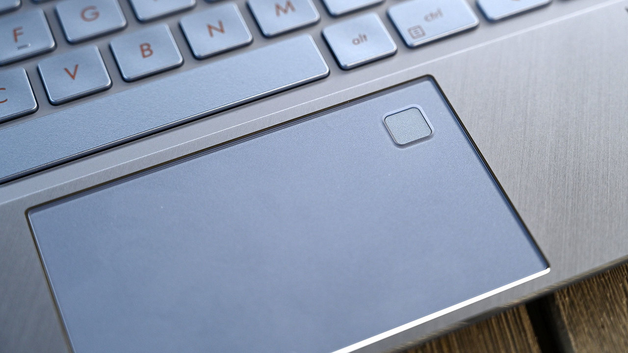 20190701-asus-zenbook-s13-review-04