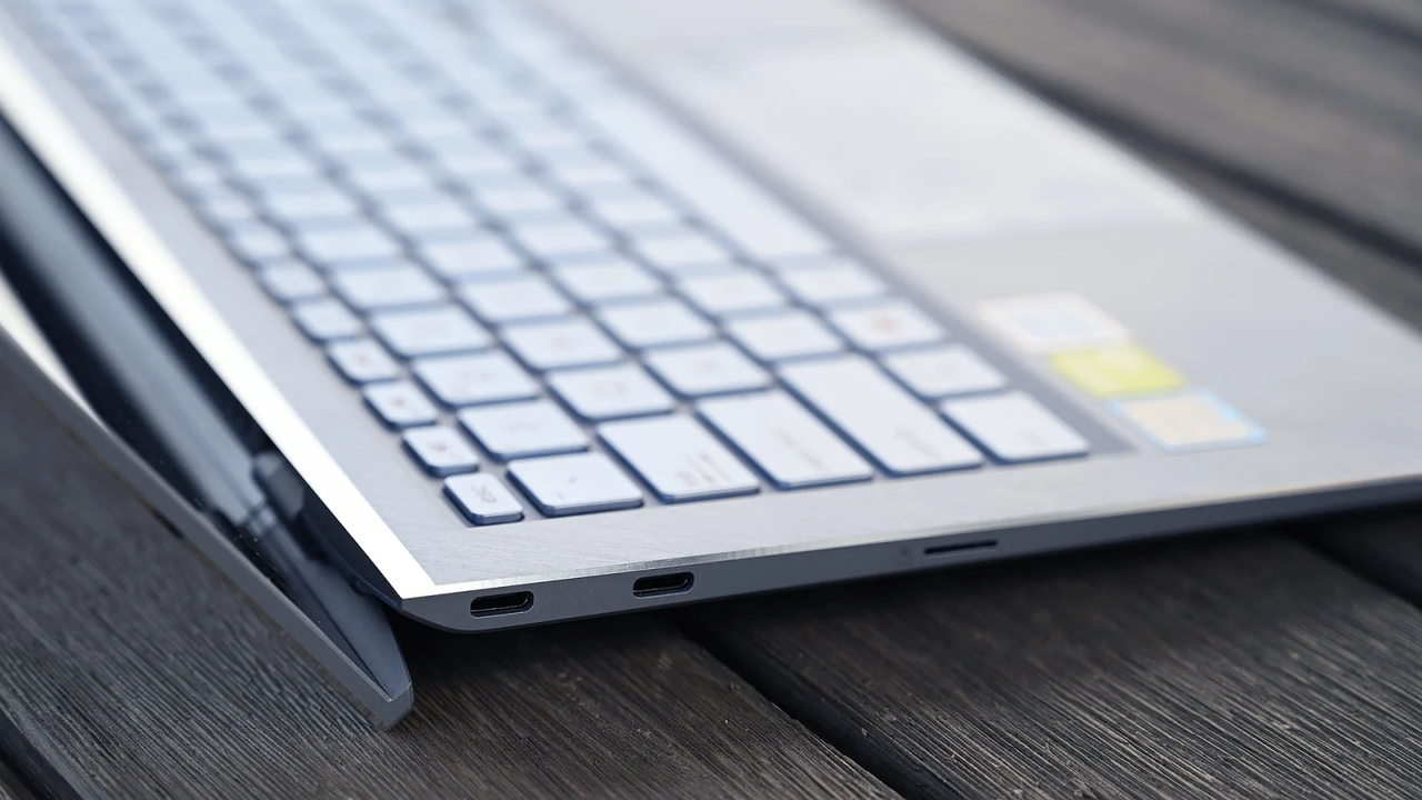 20190701-asus-zenbook-s13-review-slide-03