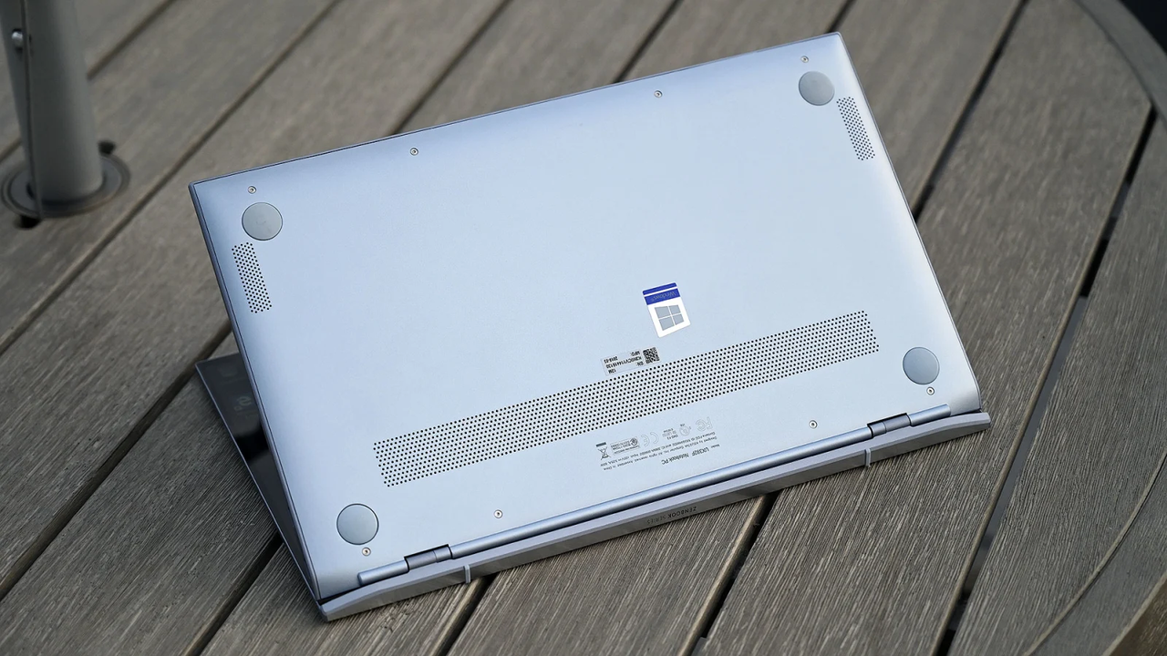 er358dbutcedyuqgklxh20190701-asus-zenbook-s13-review-slide-05