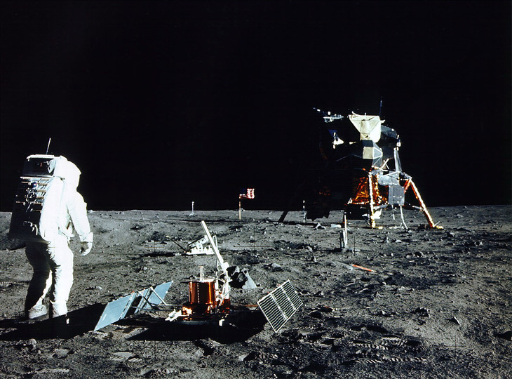 190722_former_nasa_intern_scores_182_million_for_moon_landing_tapes_0