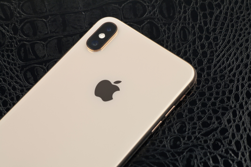 190816-iphoneback