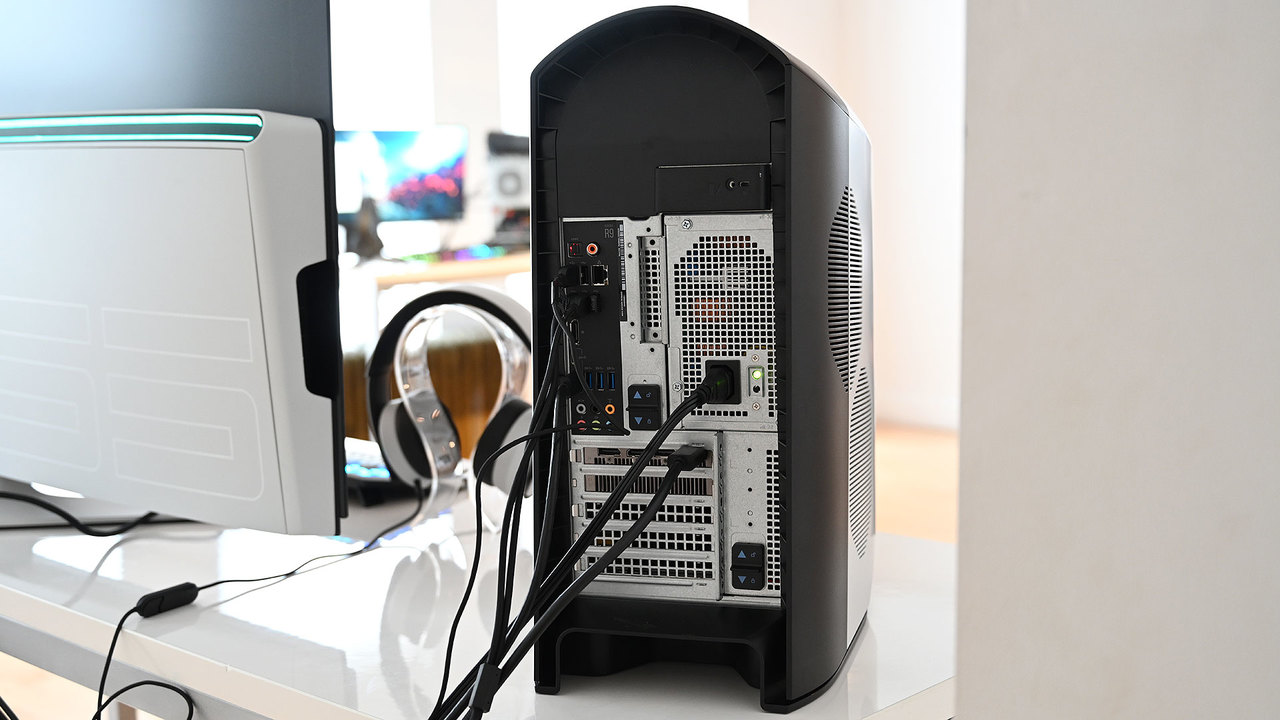 190820alienwareaurora02