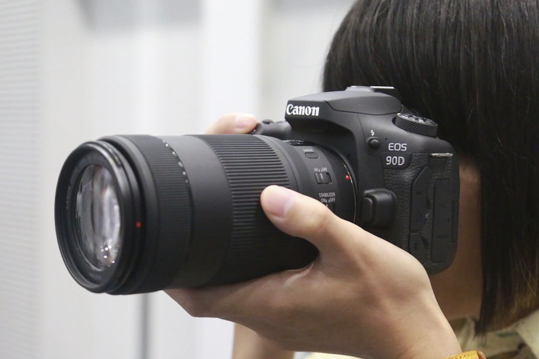 190822eos90d_12