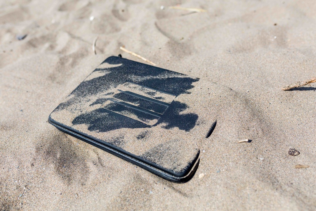 DRYCASE_Sandproof