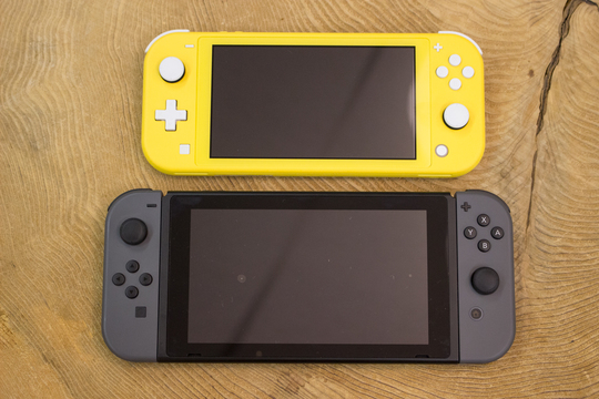 Nintendo Switch Liteハンズオン Switch というギミックへの未練を断ち切る時がきた ギズモード ジャパン