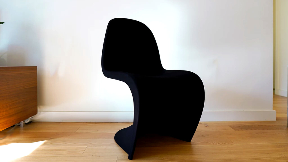 191001_blackchair