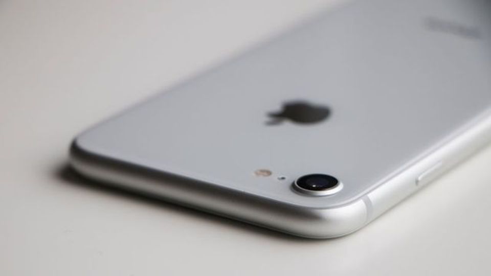 iPhone SE2は399ドルらしいぞ！ | ギズモード・ジャパン