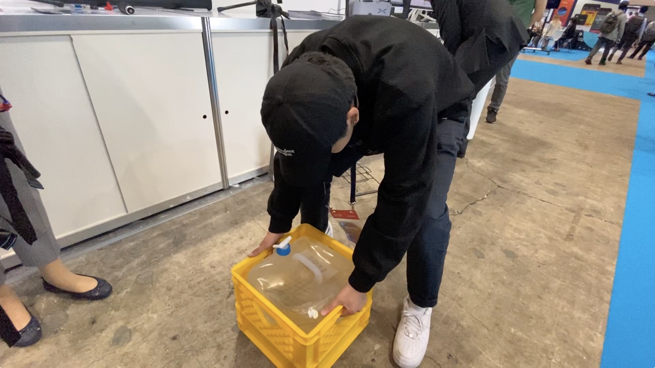 191018pak02