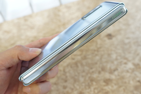 デザインから見るGalaxy Fold。メカメカしいヒンジには心を動かす魔力がある