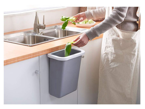 【きょうのセール情報】Amazonで期間限定セールが開催中！ 1,000円台の扉に引っかけられるキッチン用ゴミ箱や3,000円台の着たまま歩ける人型寝袋がお買い得に