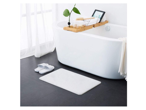 【きょうのセール情報】Amazonで期間限定セールが開催中! 1,000円台の珪藻土バスマット2枚セットや2,000円台で三脚も収納可能なカメラリュックがお買い得に